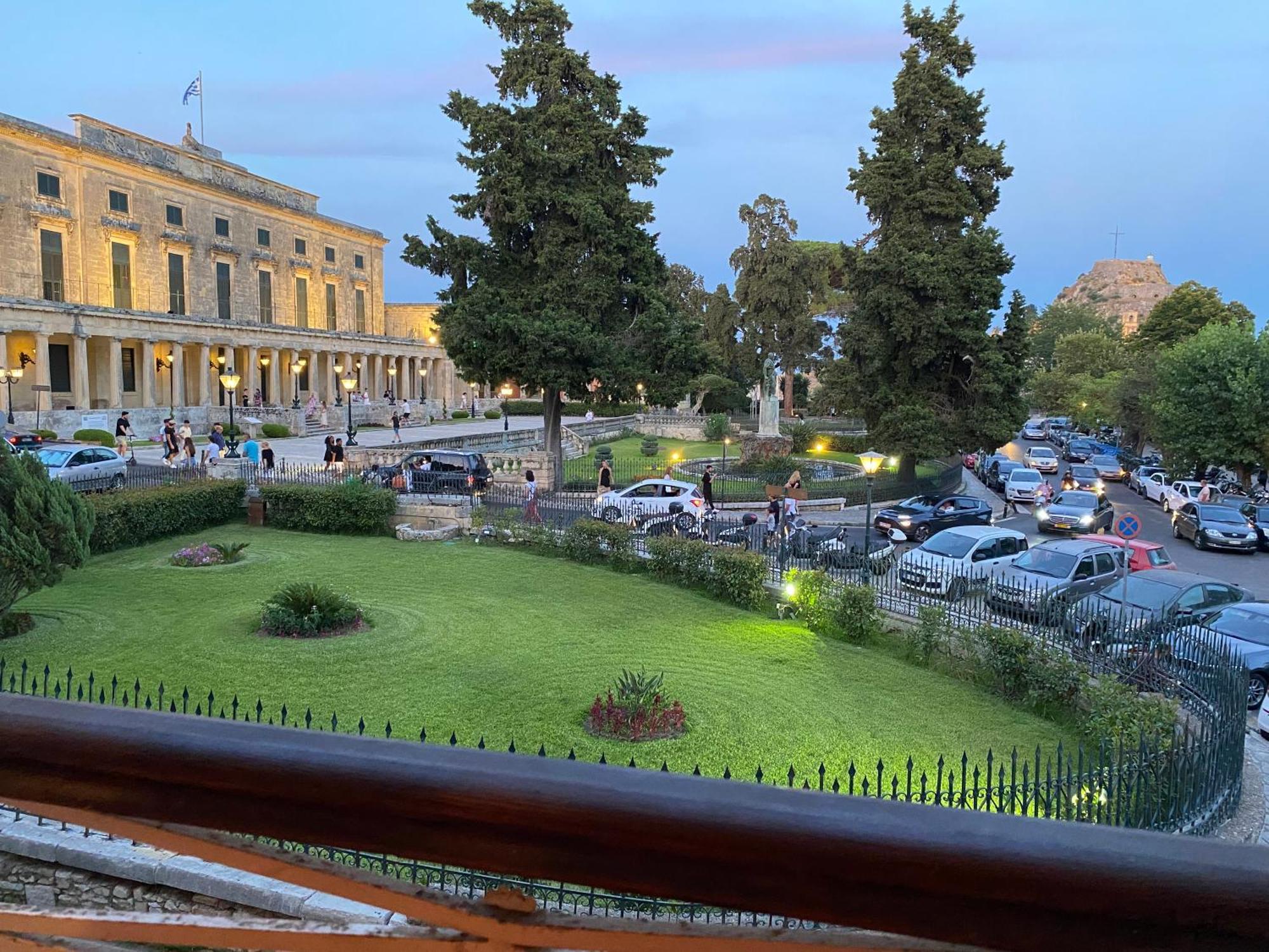 Palazzo Luxury Suite - View To Liston Square & Old Fortress Of Corfu Old Town Exteriér fotografie